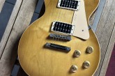 Gibson 2006 Les Paul Classic Honey Burst-15.jpg